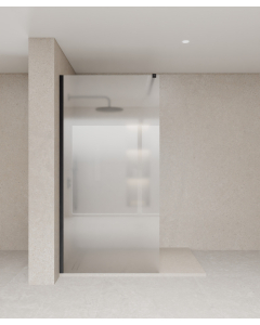 Paroi de douche fixe collection Tavira en verre trempé givré et profilé noir posée sur un receveur de douche extra plat beige