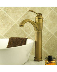 Robinet lavabo, finition en laiton pour un style classique