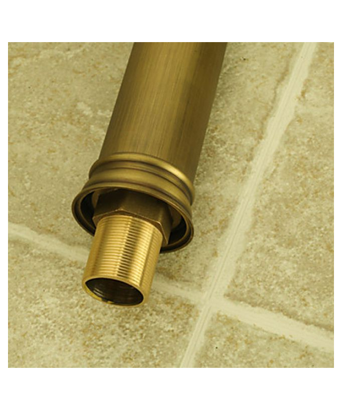 Rubinetto lavabo in ottone, stile classico