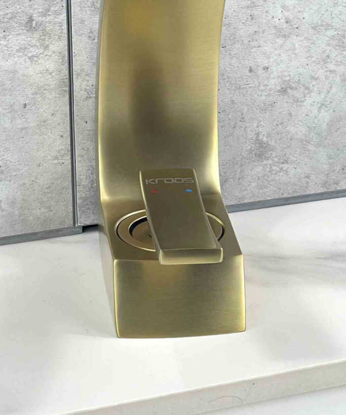Miscelatore lavabo con bocca arrotondata oro spazzolato - Skyros