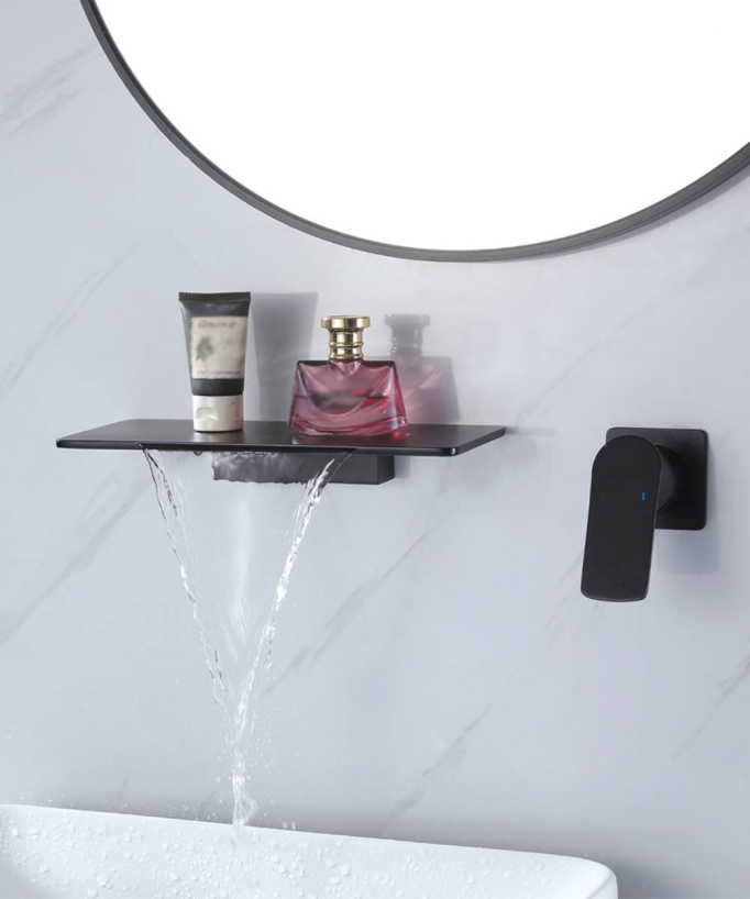 Miscelatore lavabo a parete design a cascata - Nero
