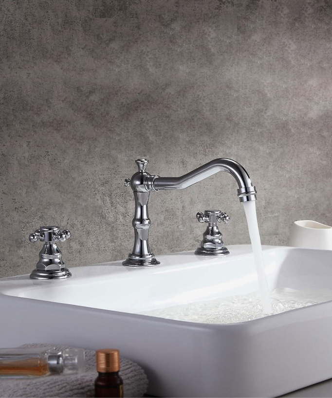 Rubinetto lavabo a ponte in ottone, finitura cromata - Rome